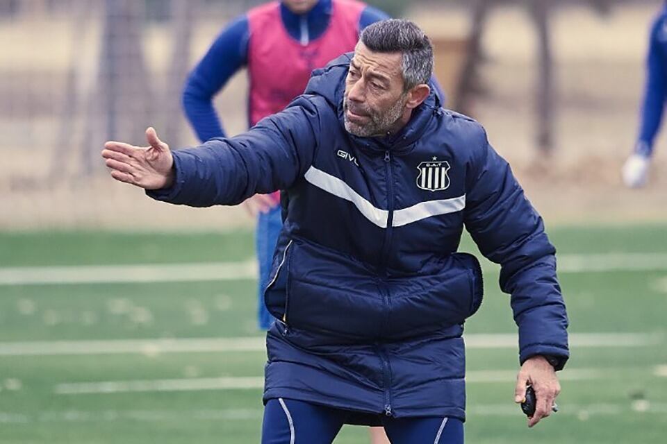 El técnico portugués de Talleres
