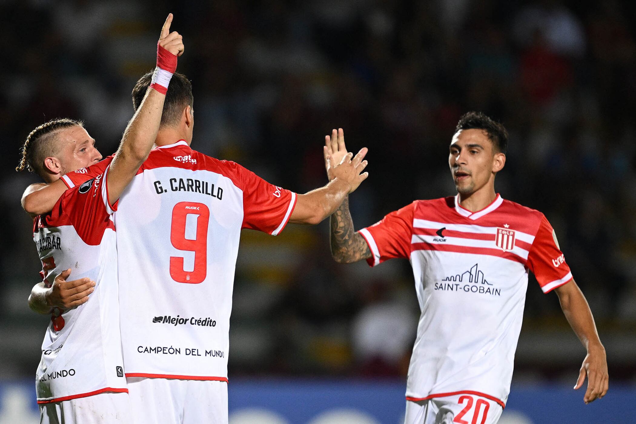 Ascacíbar sentenció el pleito de penal.