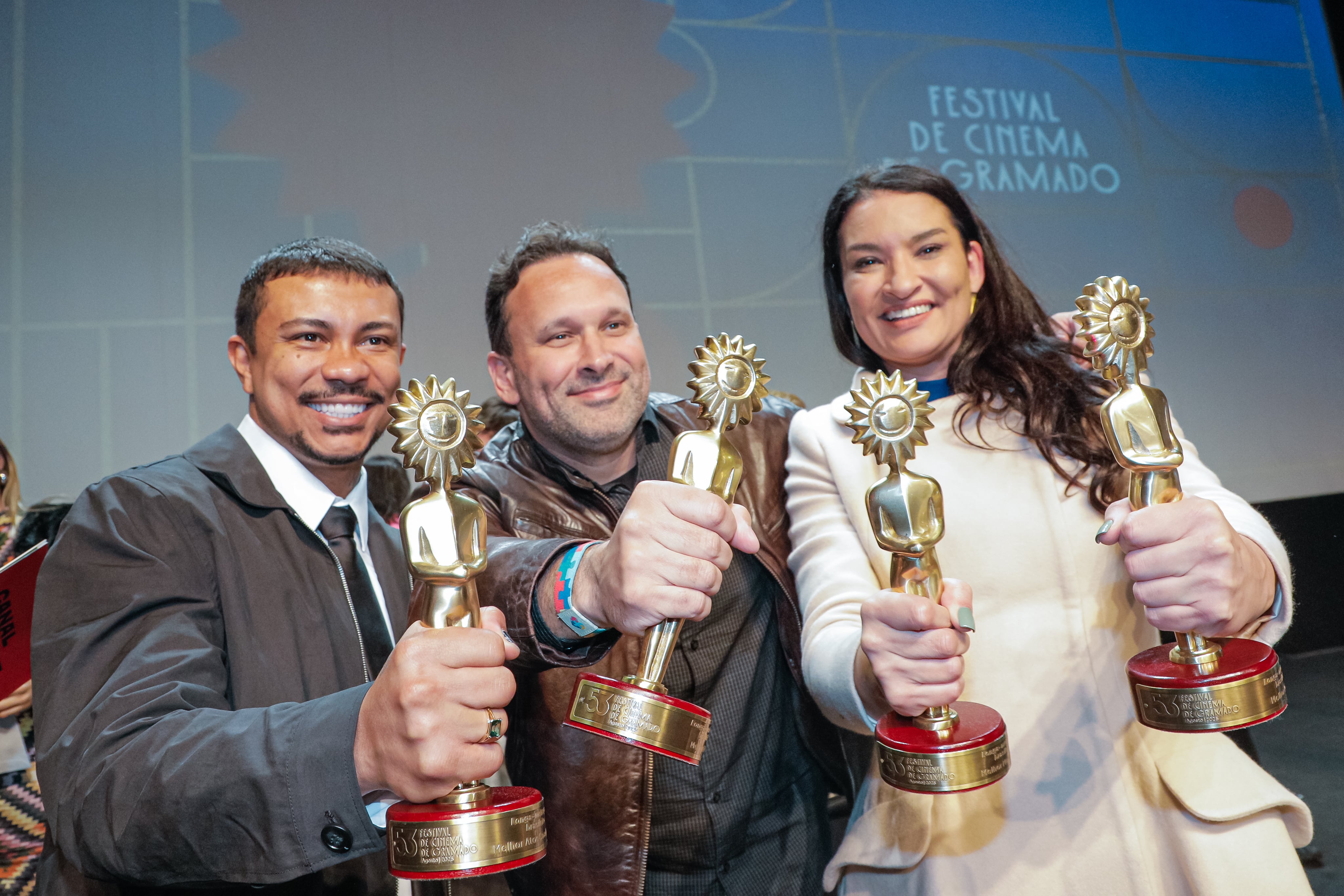 Los responsables de "Cinco tipos de miedo", ganadora de cuatro Kikitos.