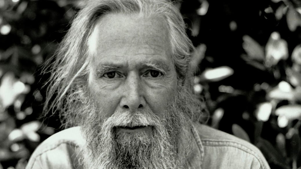 Savage estudió Filosofía en Heidelberg y dio clases en Harvard sobre Nietzsche y Karl Marx.