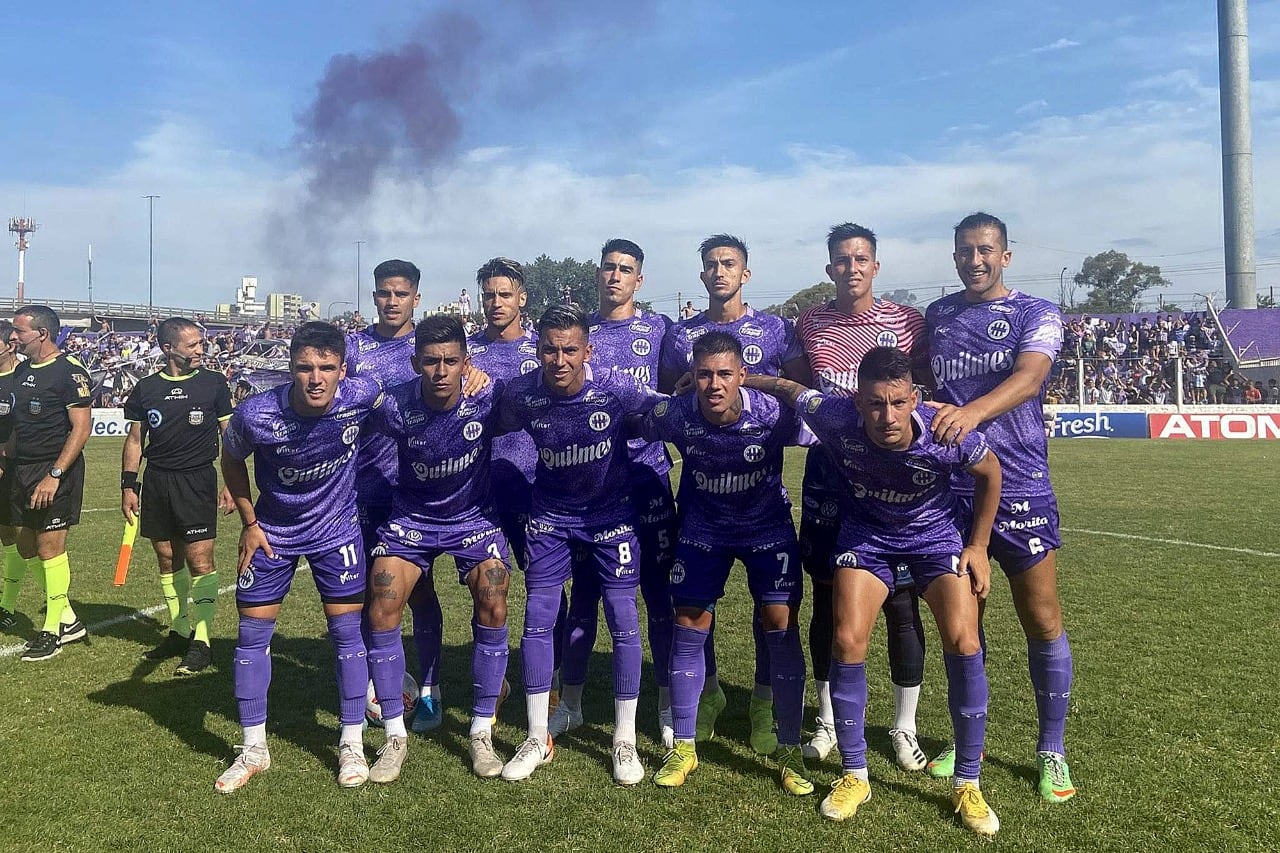 El equipo que logró el ascenso a la Primera Nacional.