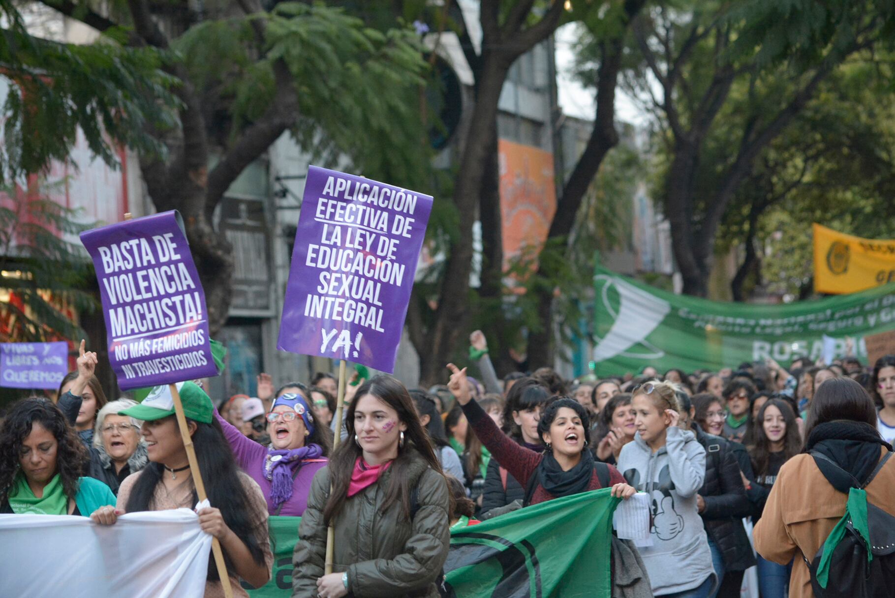 Las columnas partieron desde la plaza San Martín.