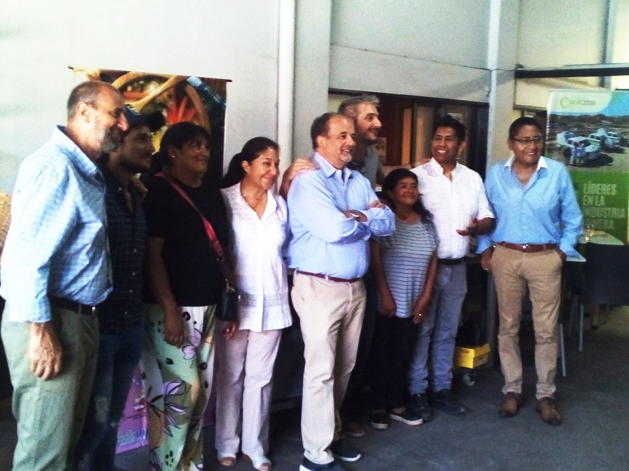 Vacazur (segundo de la derecha), en la presentación de Cookins en Salta capital.