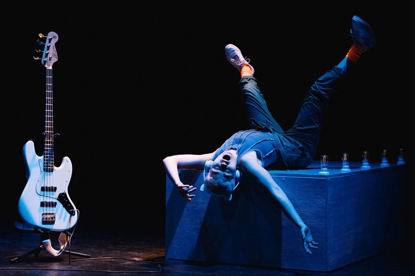 La obra es la primera parte de la Trilogía de las Pasiones.