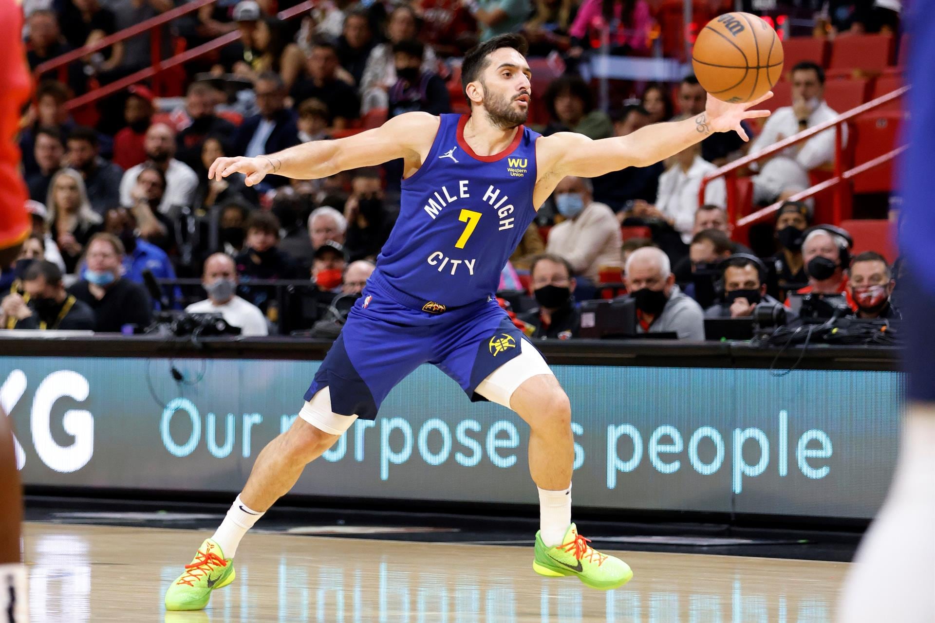 Campazzo terminó el partido con 12 puntos, 3 asistencias y 2 rebotes.