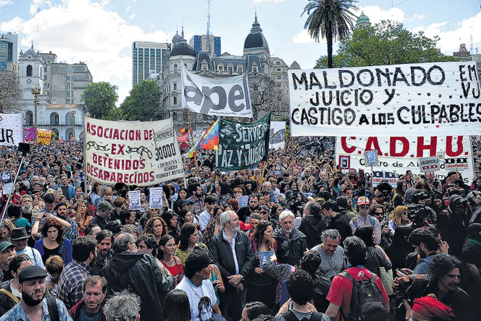 La movilización de ayer a Plaza de Mayo fue convocada por el Encuentro Memoria, Verdad y Justicia.