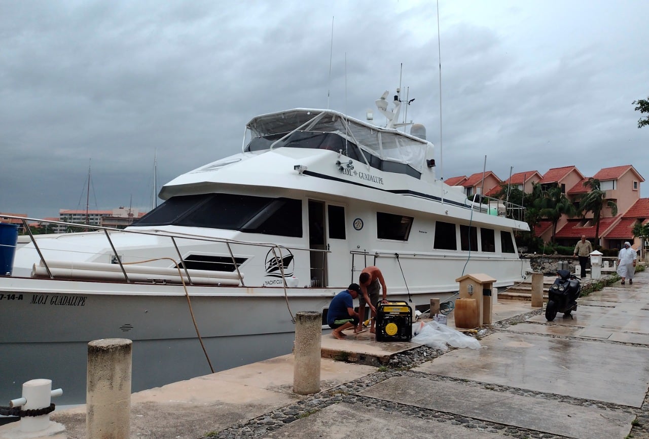 El barco M.O.I. Guadalupe a punto de zarpar el 11 de septiembre de 2021.