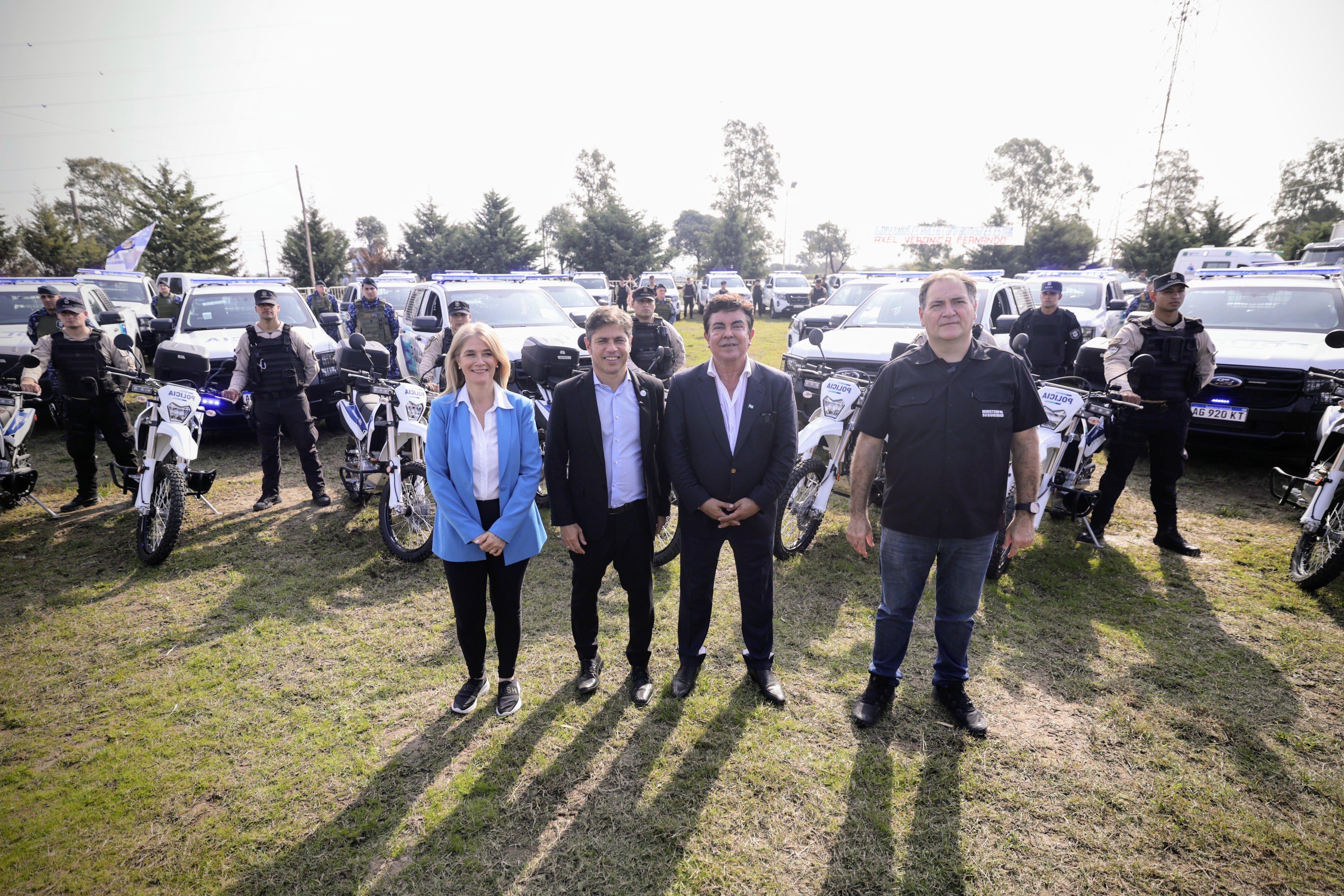 La Provincia ya entregó más de 400 patrulleros e incorporó 5000 efectivos.