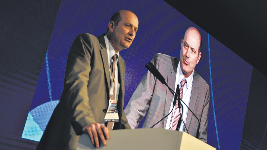 Federico Sturzenegger, presidente del Banco Central, ve aumentar la salida de dólares por turismo.