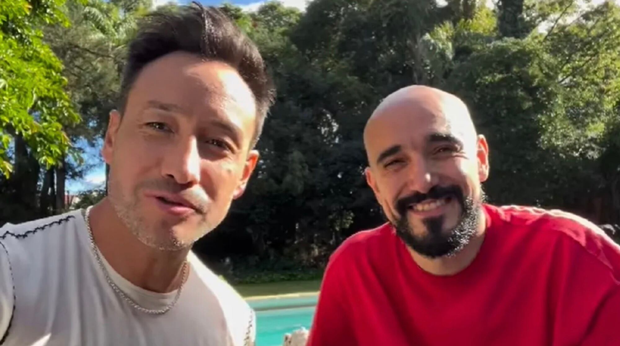 "Estamos muy contentos de estar juntos. Pronto saldrá la canción para todos ustedes", comentaron