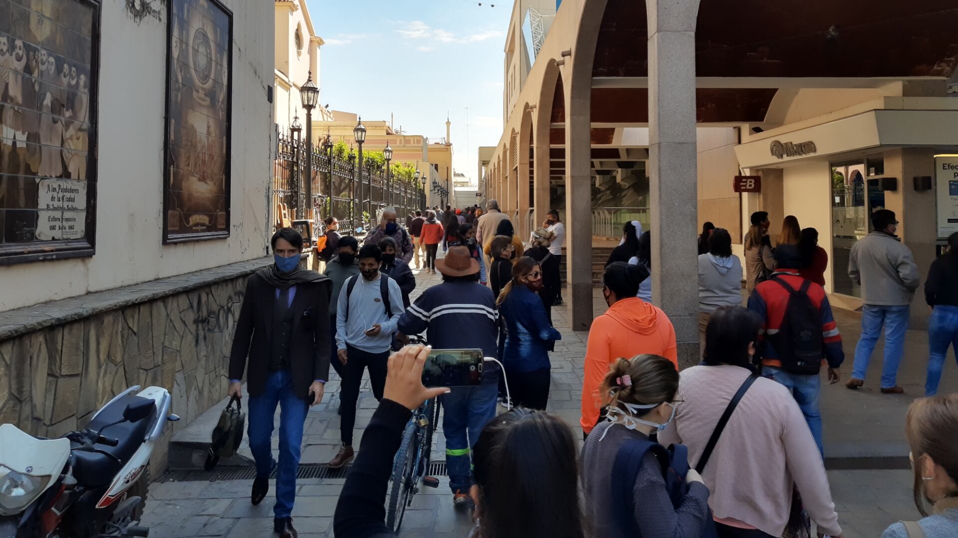 El centro de Salta un día cualquiera de distanciamiento social