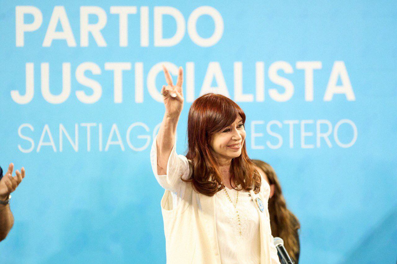 Cristina Fernández de Kirchner analiza ser candidata por la Tercera sección electoral. 