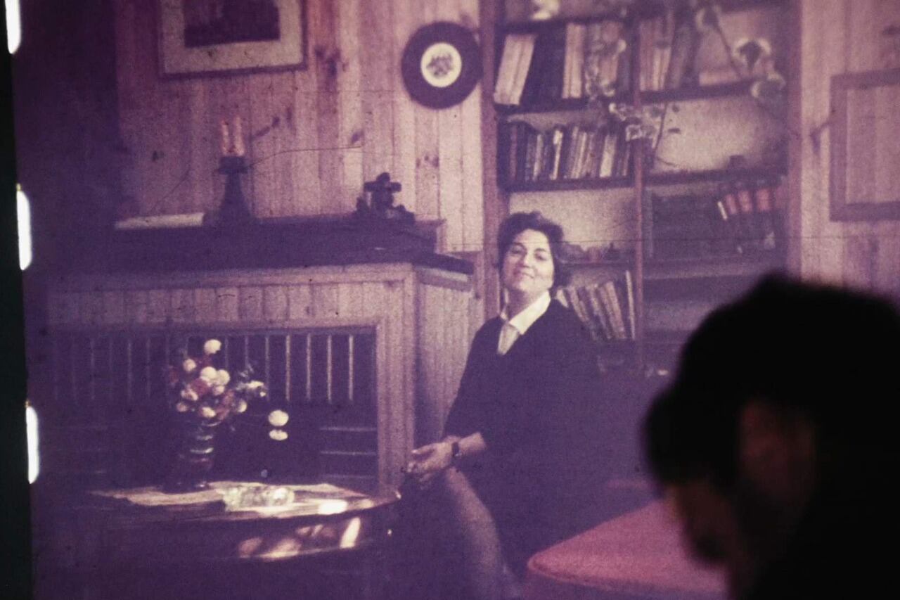 La película se mueve con la idea de la familia como enfermedad.