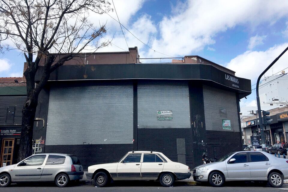 Cierre de locales y fábricas, el riesgo de colapso del programa