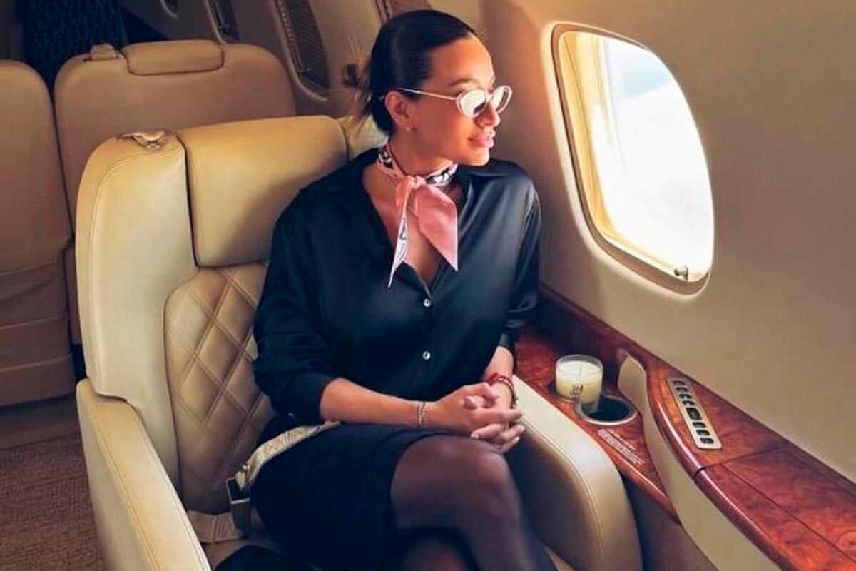 Laura Belén Arrieta y su avión de lujo