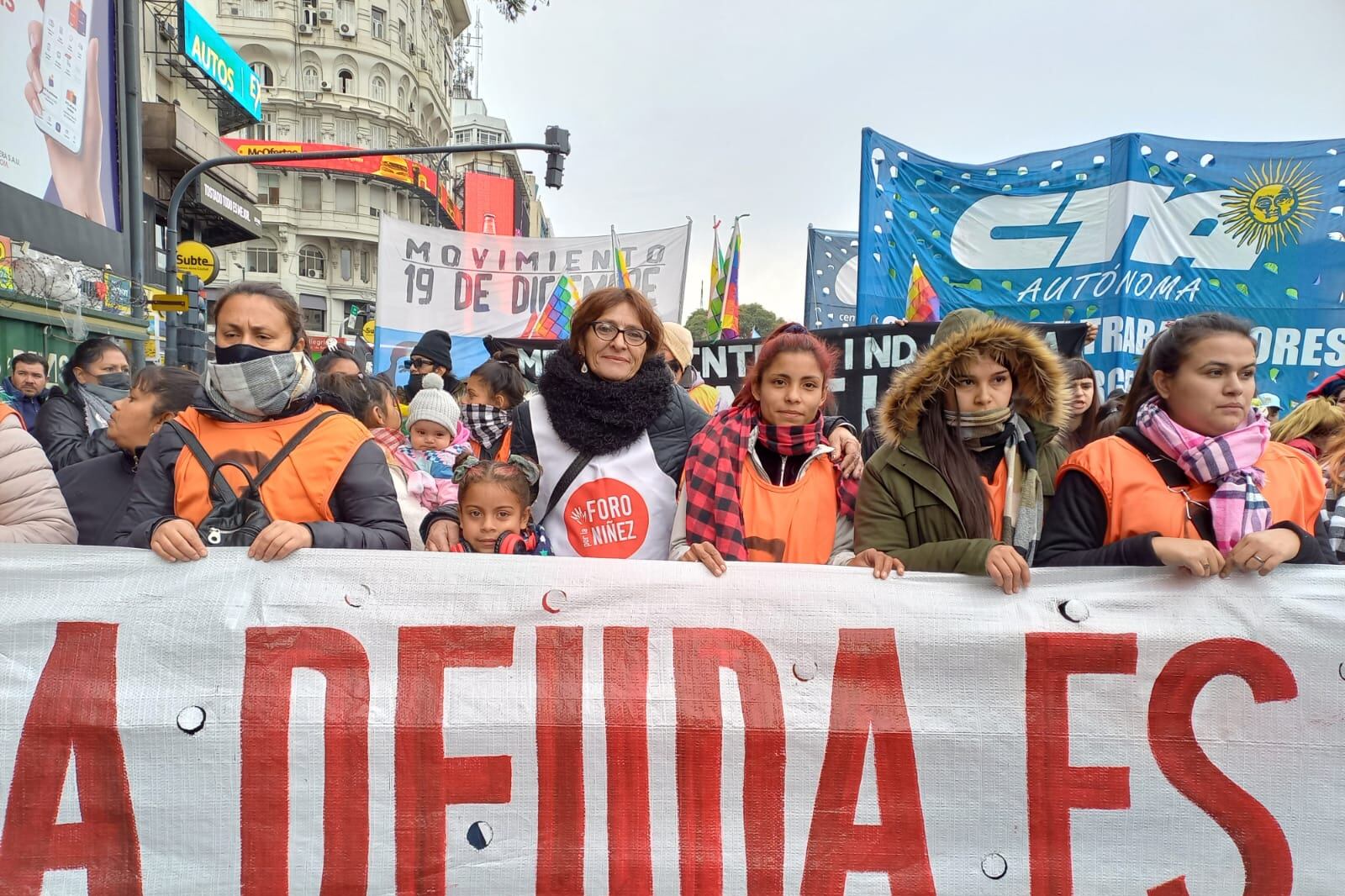 Esta semana marcharon desde el Obelisco hasta la sede local del FMI