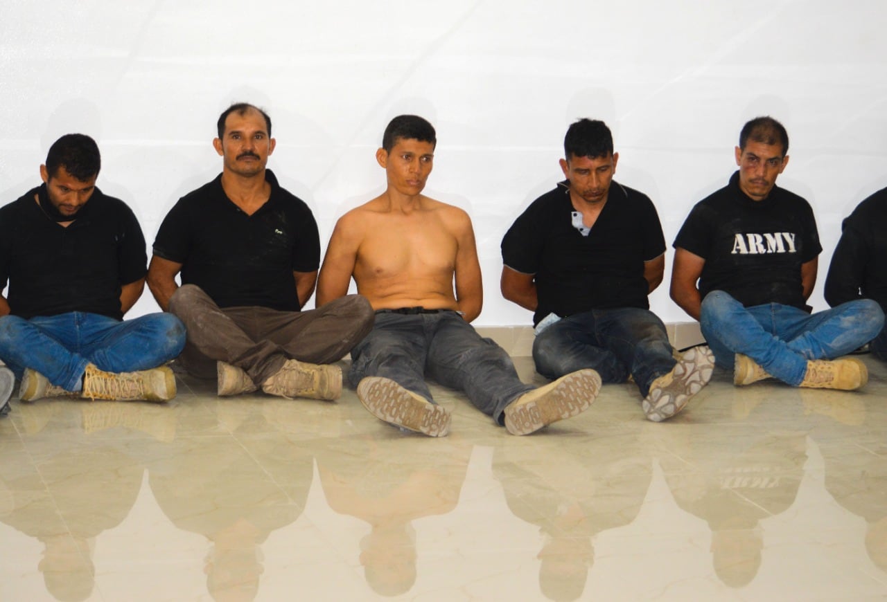 Los mercenarios acusados, el día de su detención.