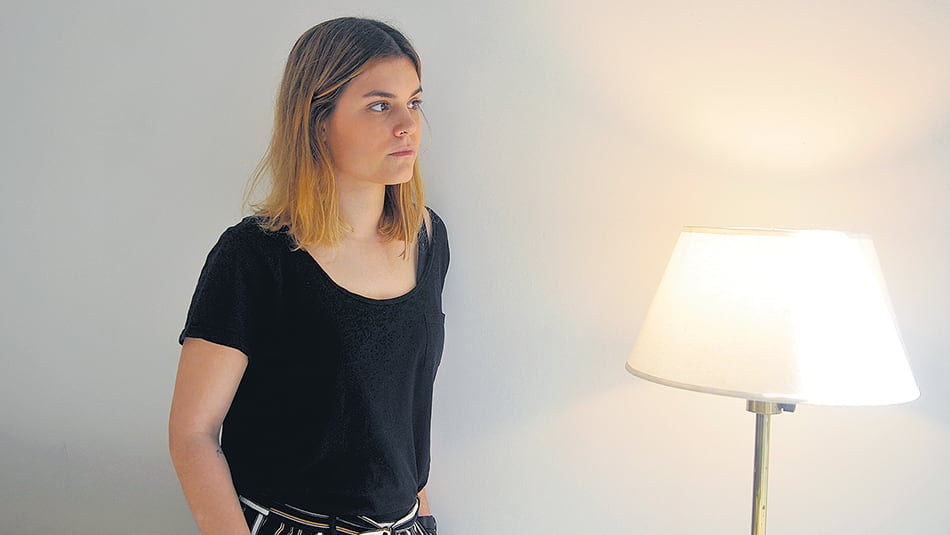 El origen de la primera novela de Sastre está en una serie de poemas de su libro Baluarte.