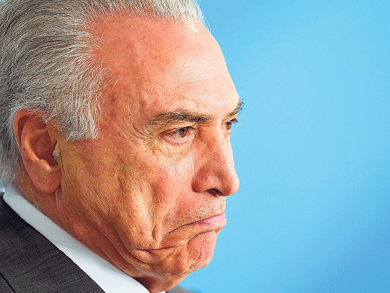 La acusación contra su amigo Yunes involucra a Temer en la corrupción.