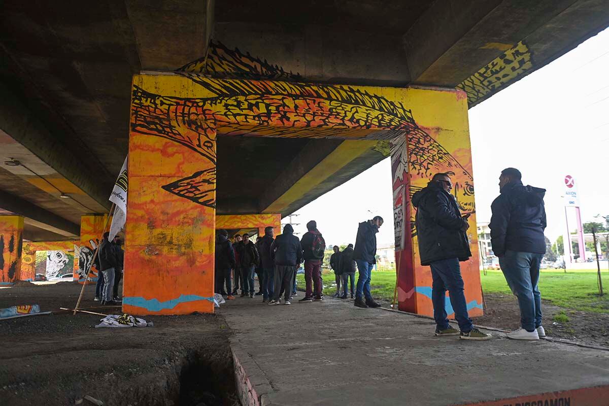 Los choferes de Monsa protestaron en la autopista Panamericana ramal Campana.