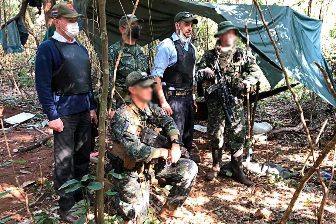 Miembros del FTC en el campamento donde fueron baleadas las niñas argentinas.