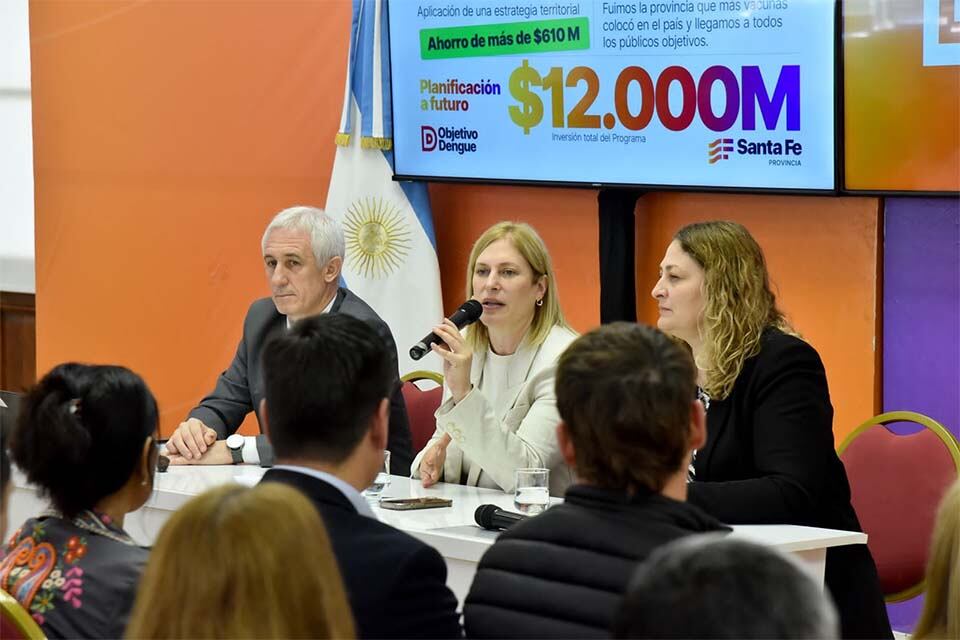 La vicegobernadora encabezó la conferencia de prensa.