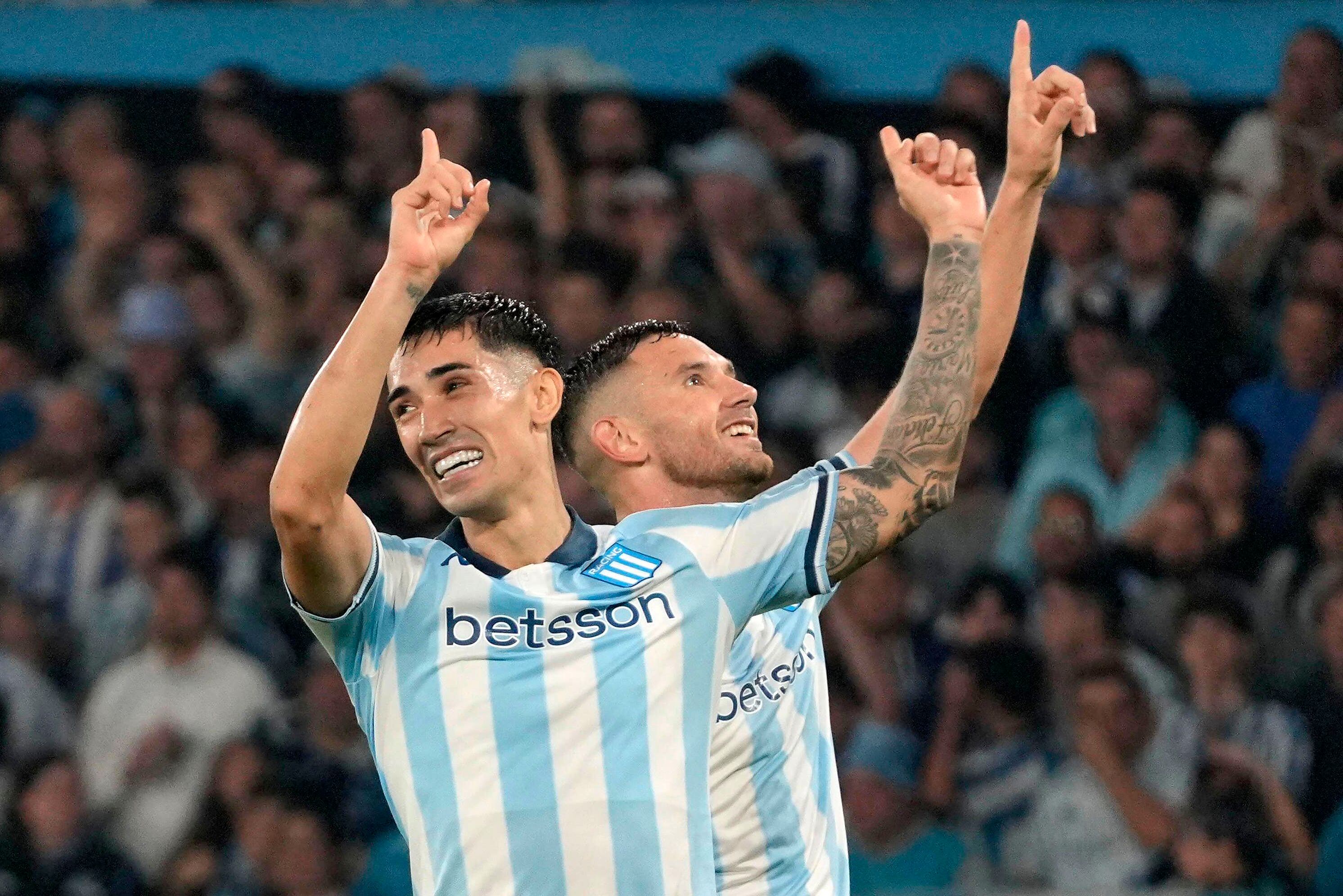 Maravilla y Solari participaron del segundo y tercer gol.