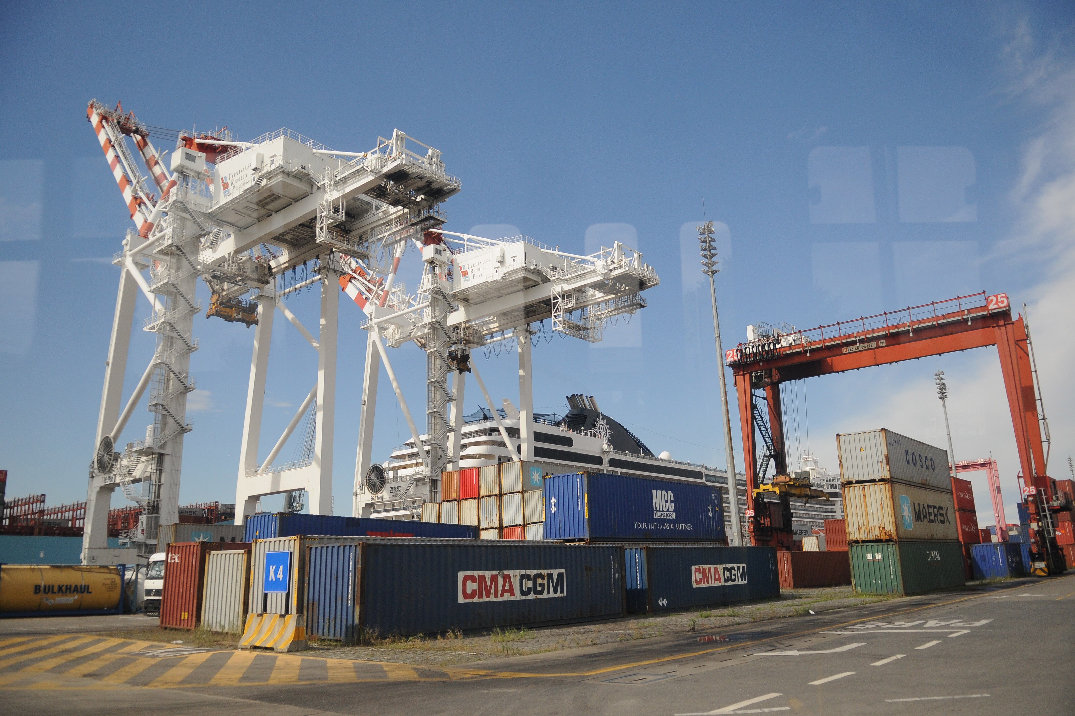 Bajaron los envíos a China de porotos de soja y derivados, carnes y vinos.