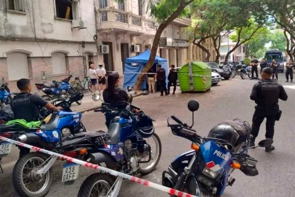 El cadáver de la beba de cuatro meses fue hallado en San Juan y Alem.
