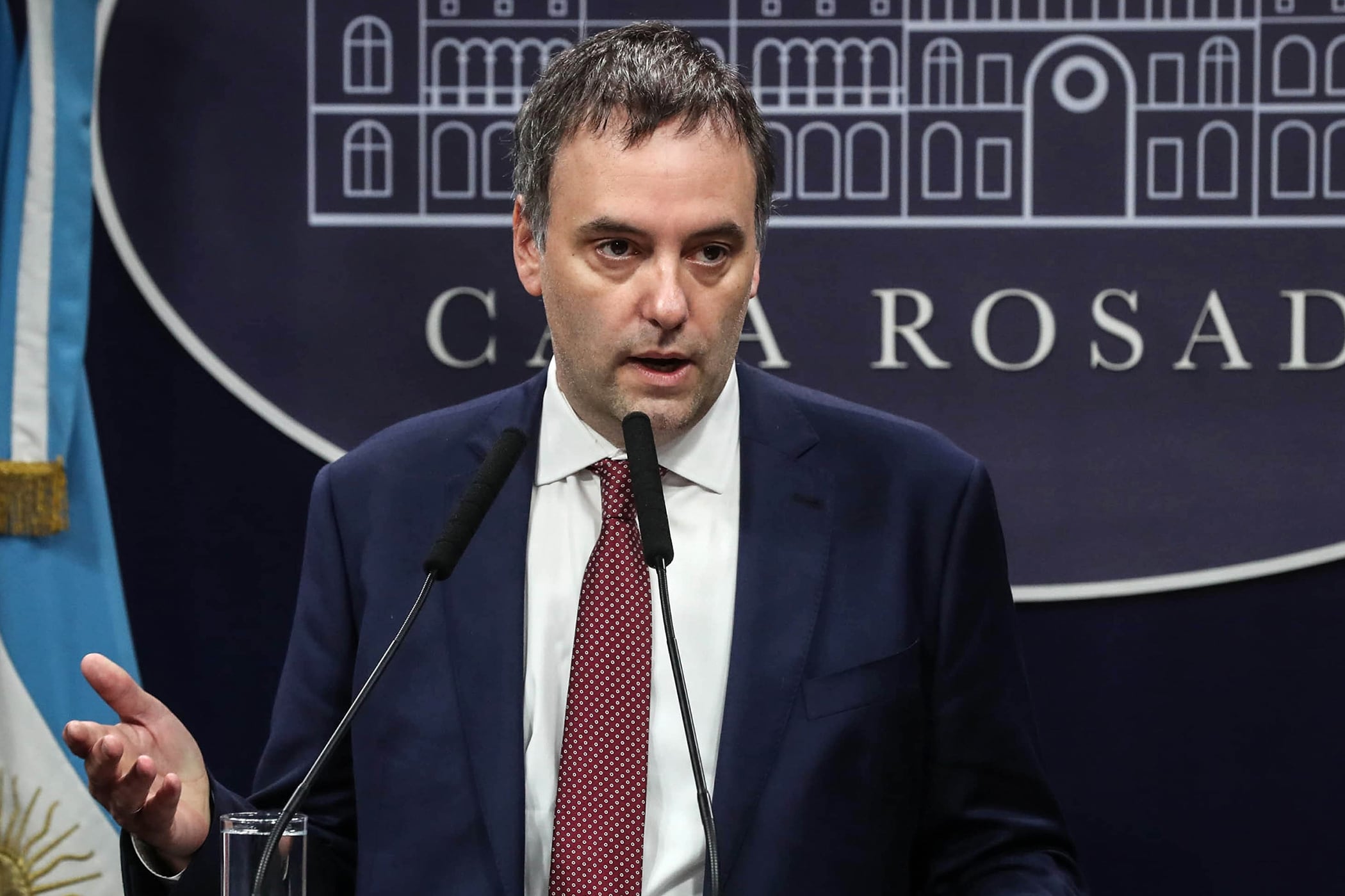  Según Manuel Adorni, "hoy uno de cada tres estudiantes de medicina es extranjero".