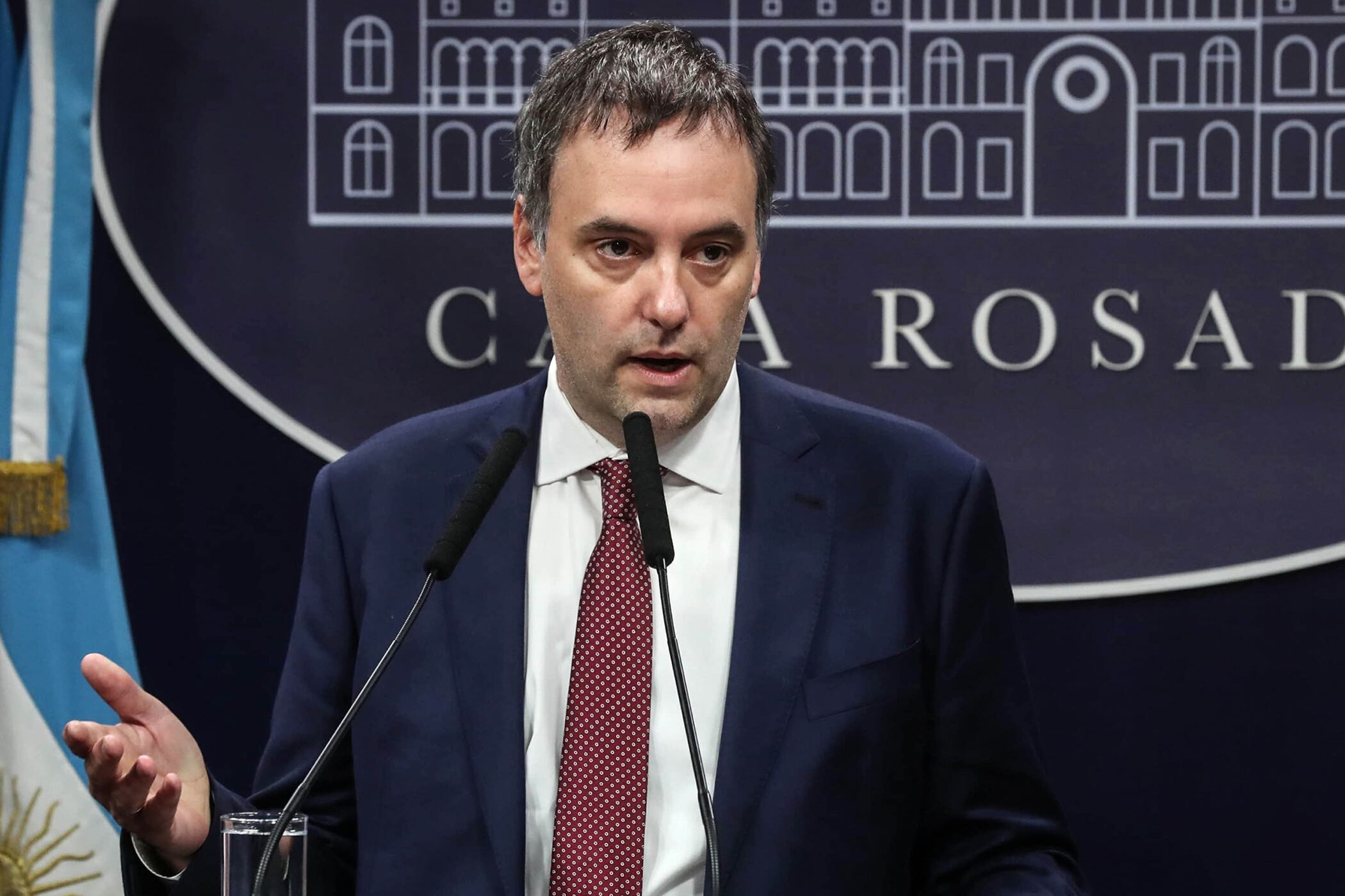 Según Manuel Adorni, "hoy uno de cada tres estudiantes de medicina es extranjero".