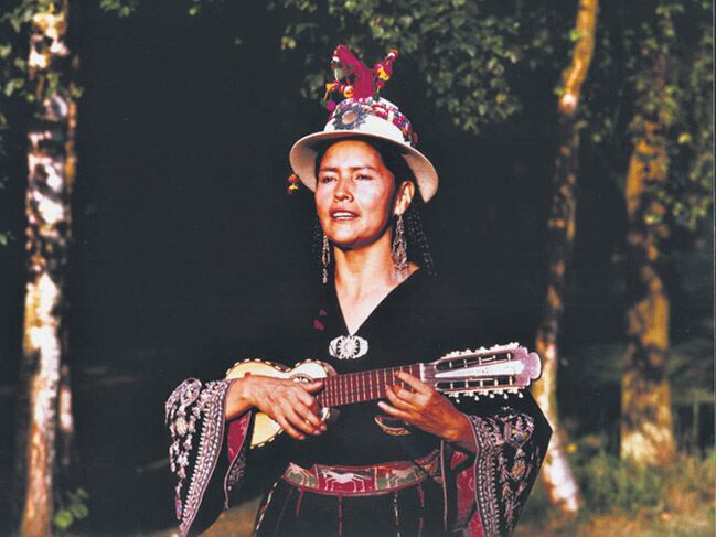 Luzmila fue embajadora en Francia.