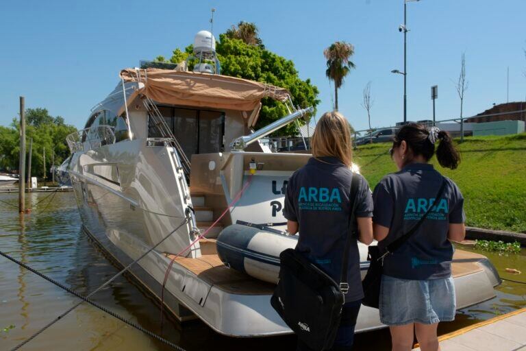 Se calcula que son más de 1.400 las embarcaciones irregulares en la provincia.