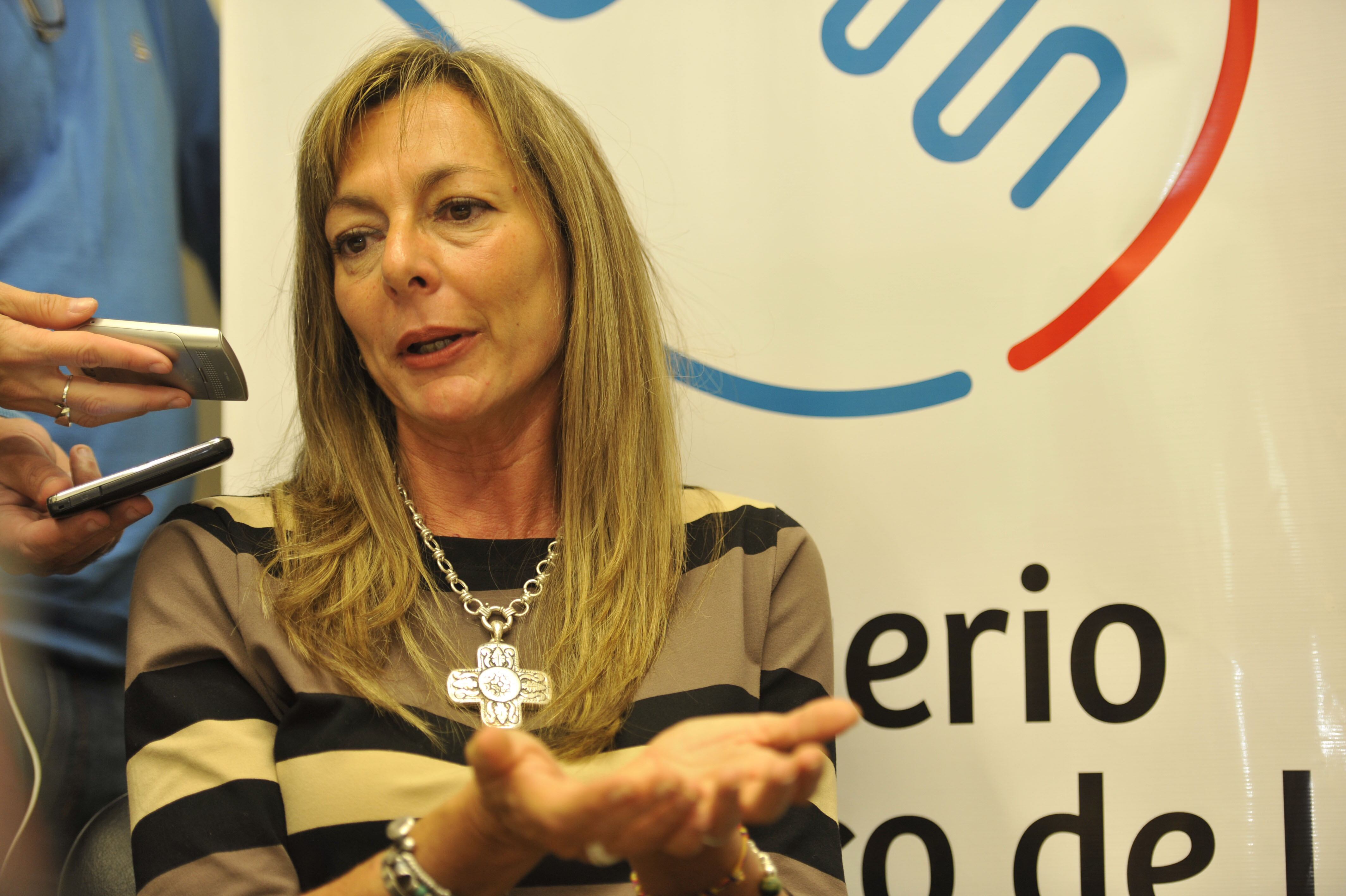 La Defensora Balangione cuestionó las detenciones de Fiscalía.