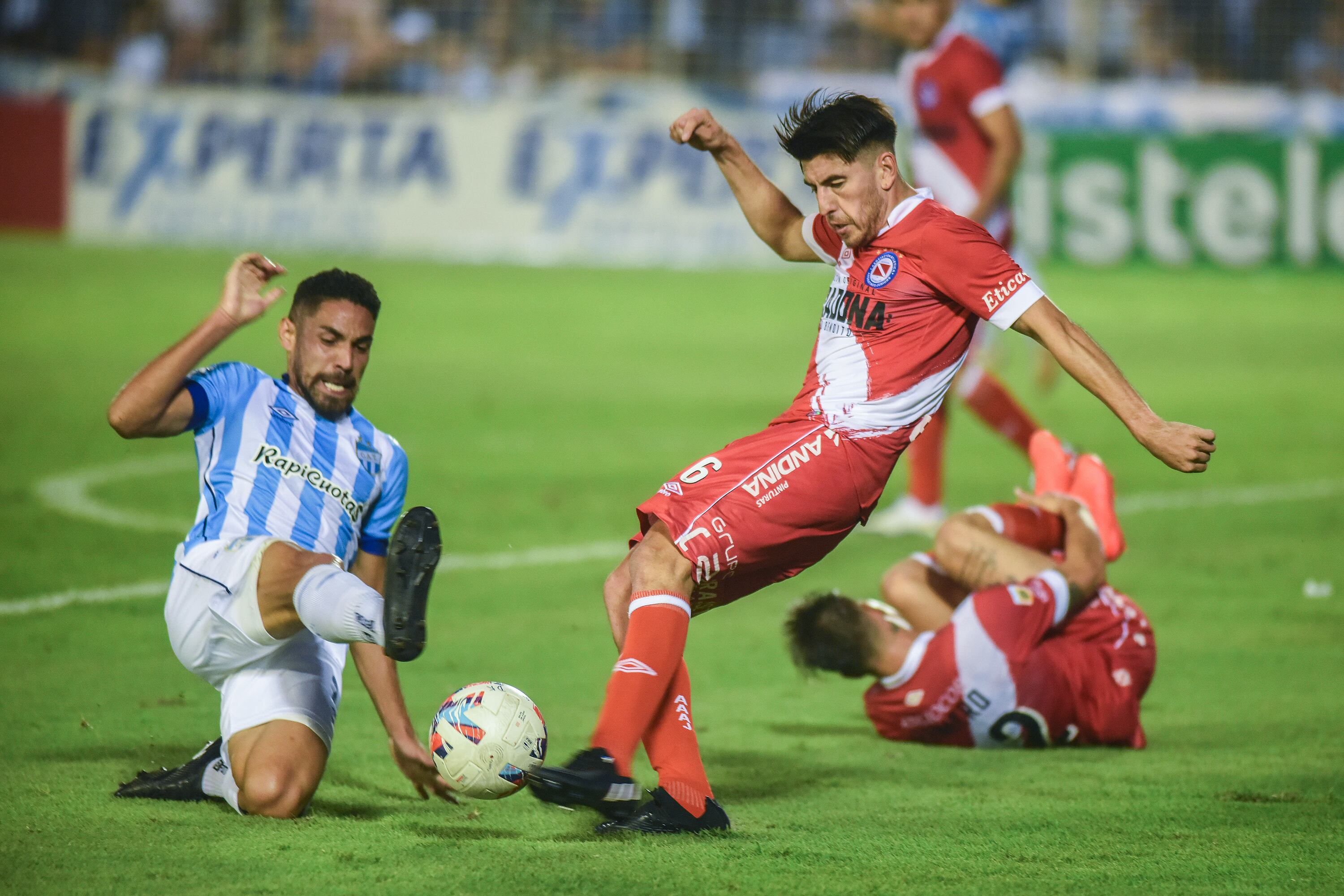 Villalba lucha con Bianchi