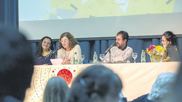 Más de dos mil asistentes llenaron el salón de conferencias Eva Perón.