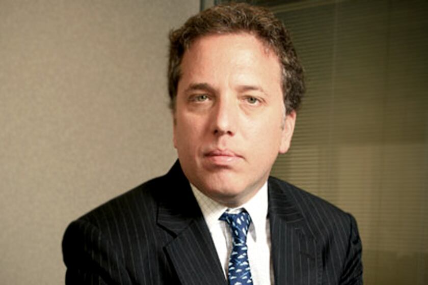 Nicolás Dujovne, el ministro designado en Hacienda, empleado del Senado.