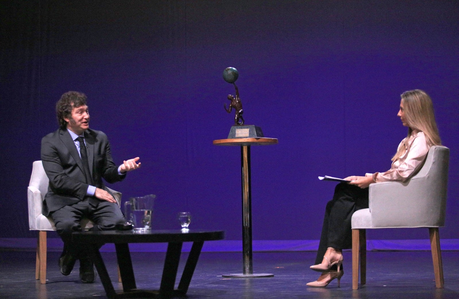 Milei espera que haya ingreso de capitales argentinos que están fuera del sistema.