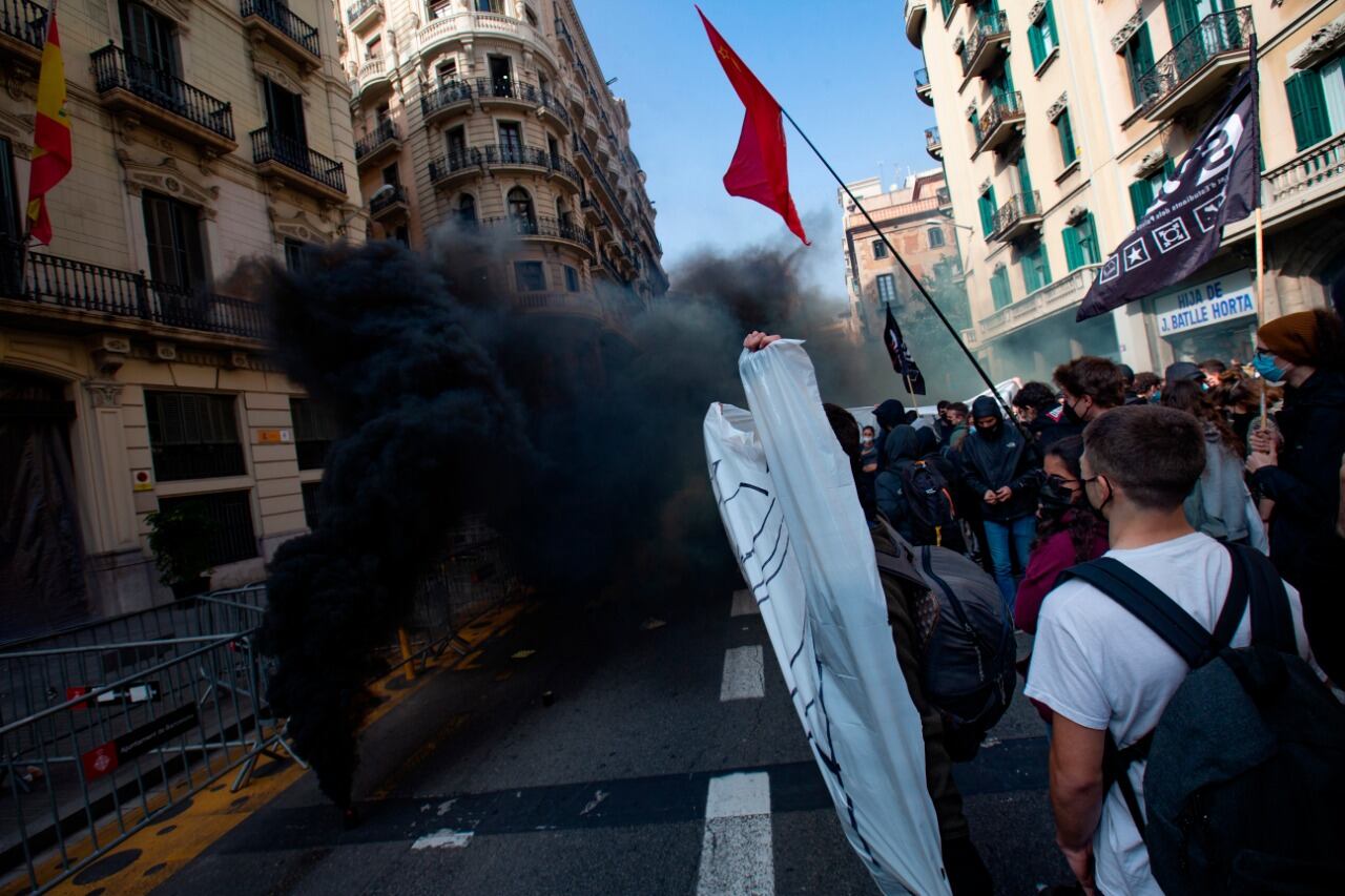 Manifestantes piden la libertad del rapero Pablo Hasel 