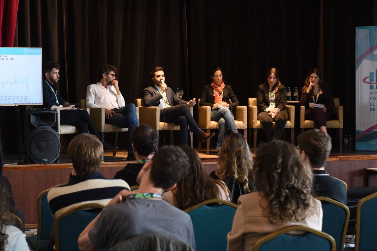 El panel “Panorama macro - Preguntas clave para el futuro” en Mar del Plata.