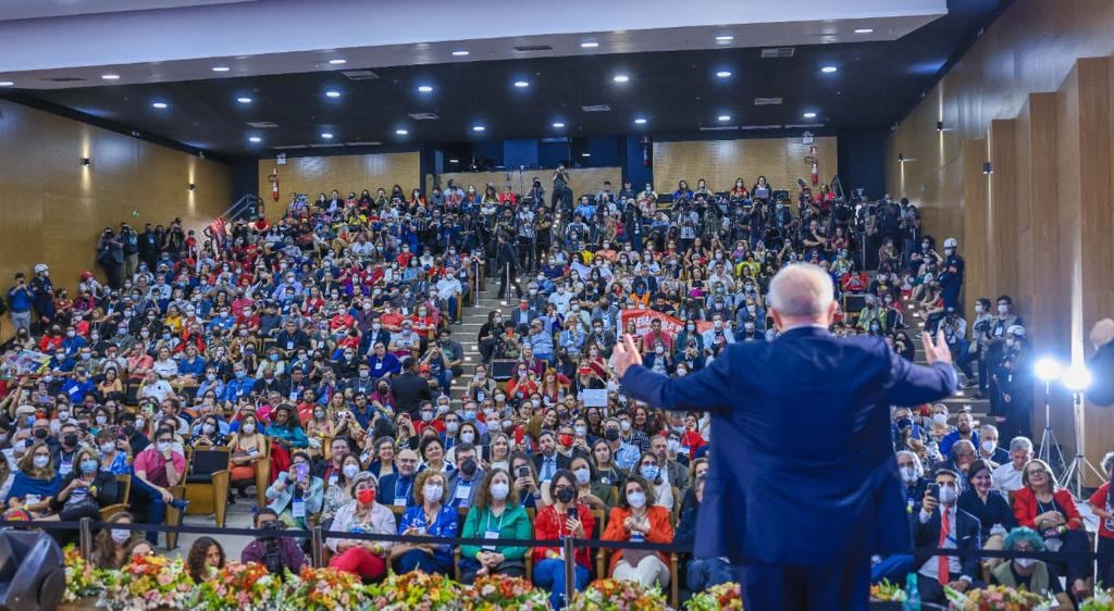 Lula le habla a sus seguidores / lula.com.br