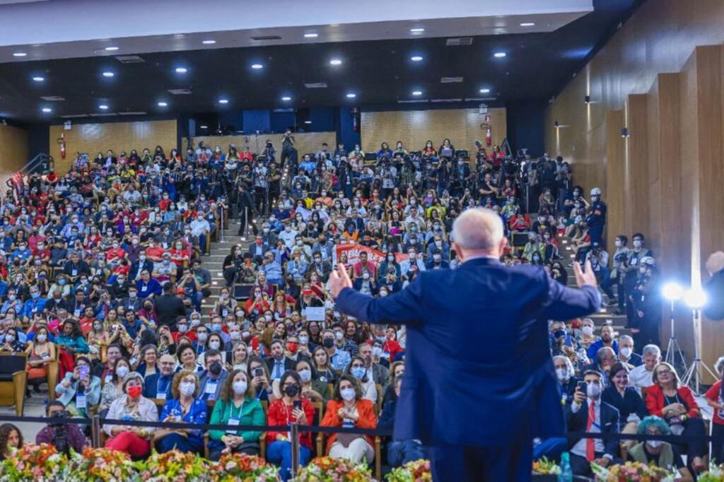 Lula le habla a sus seguidores / lula.com.br