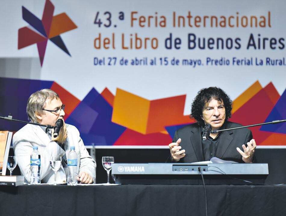 Gabriel Rolón y Alejandro Dolina hablaron ante unas 1500 personas.