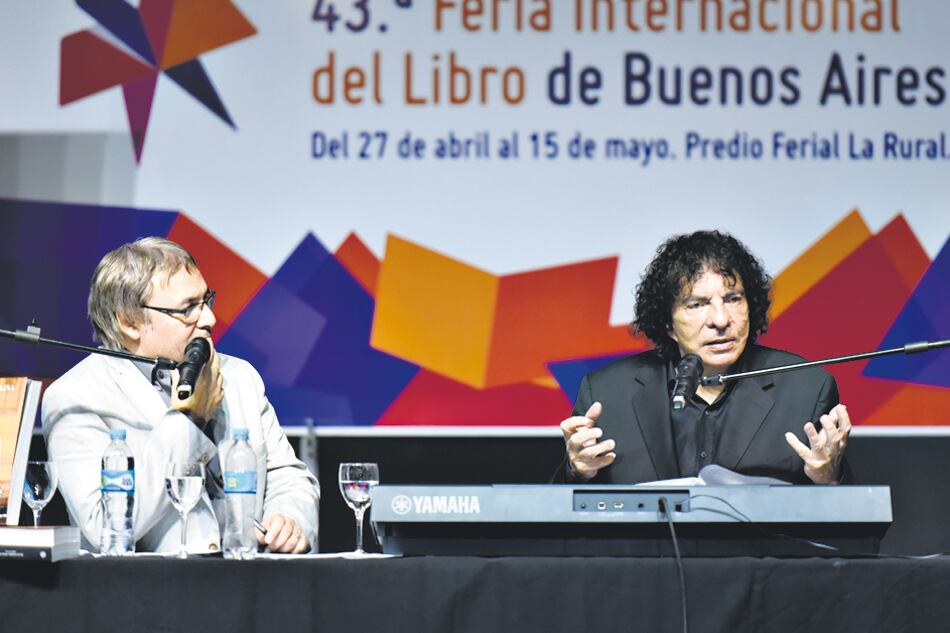 Gabriel Rolón y Alejandro Dolina hablaron ante unas 1500 personas.