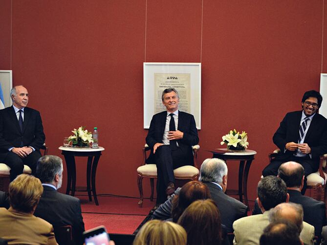 El presidente de la Corte, Ricardo Lorenzetti, el presidente Mauricio Macri y el ministro de Justicia, Germán Garavano.