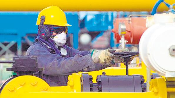 Por la suba del dólar y el petróleo subirán los subsidios.