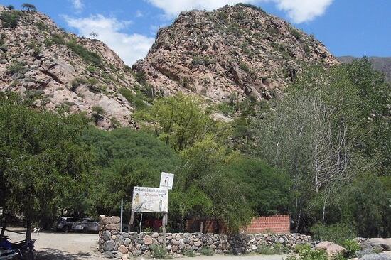 El acceso a la Comunidad El Divisadero.