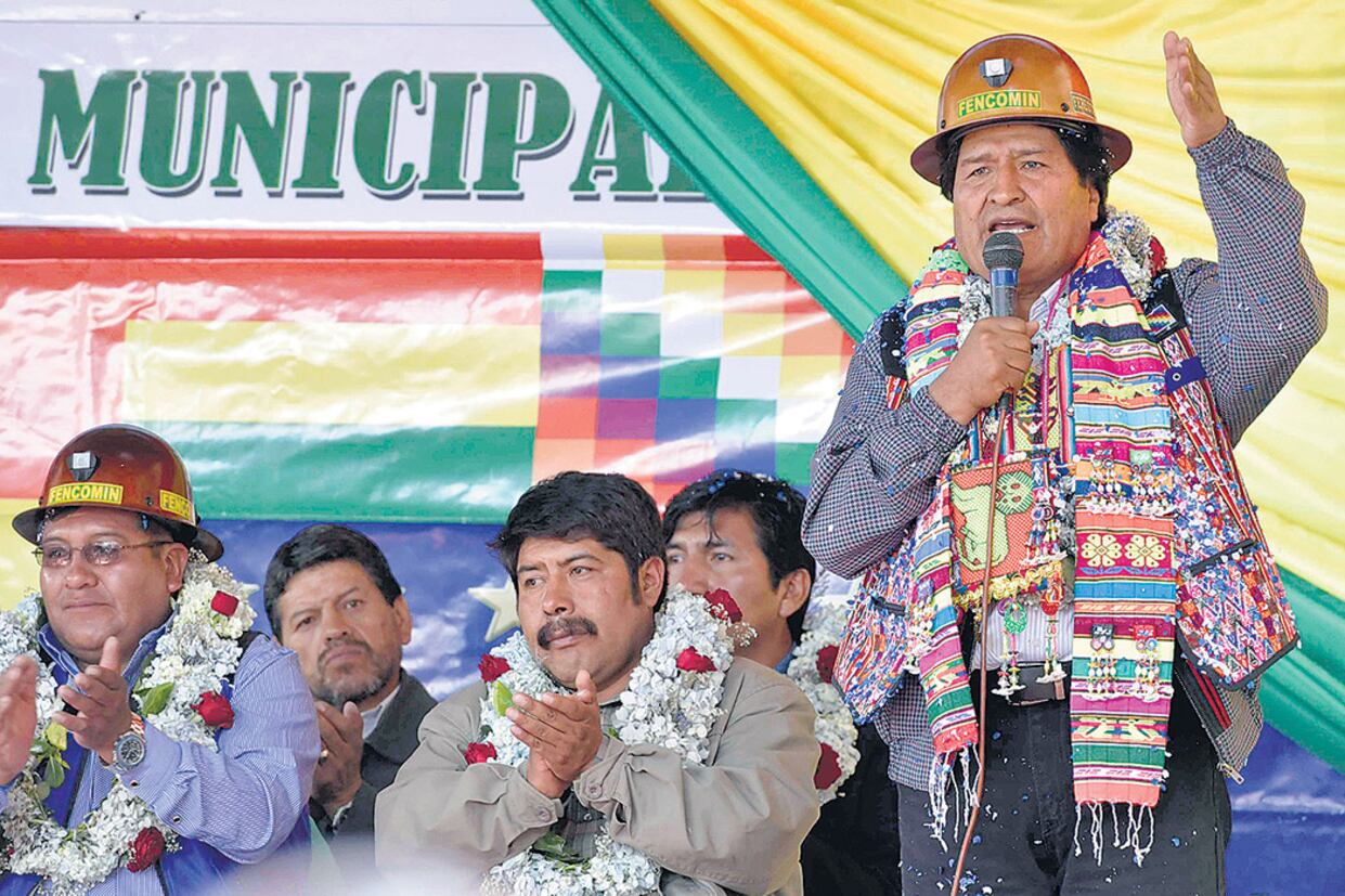 “Brennan vuelve a su país sin trofeo. Ni dividió a la nación, ni derrotó a la revolución”, dijo Evo.