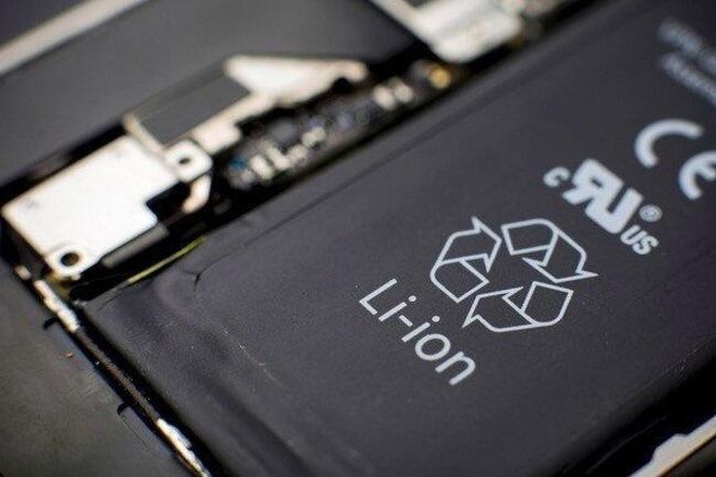 Goodenough, Whittingham y Yoshino recibieron el Premio Nobel de Química por su aporte al desarrollo de las baterías de ion de litio.