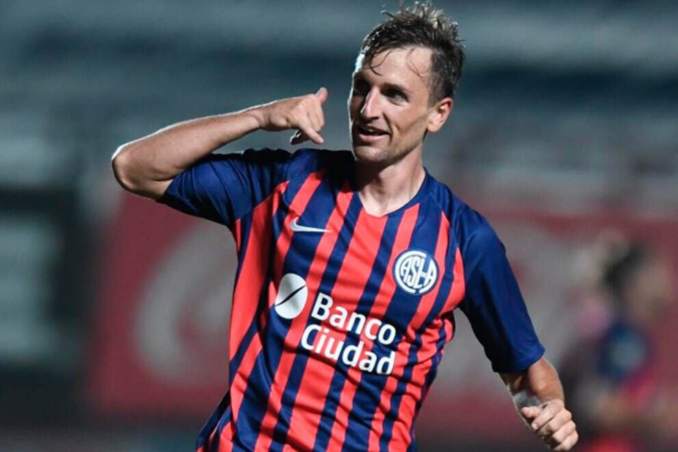 Bruno Pittón, autor del primero frente a Arsenal en la fecha pasada.